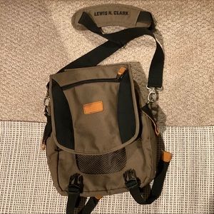 NWOT Lewis N. Clark travel bag with waist strap